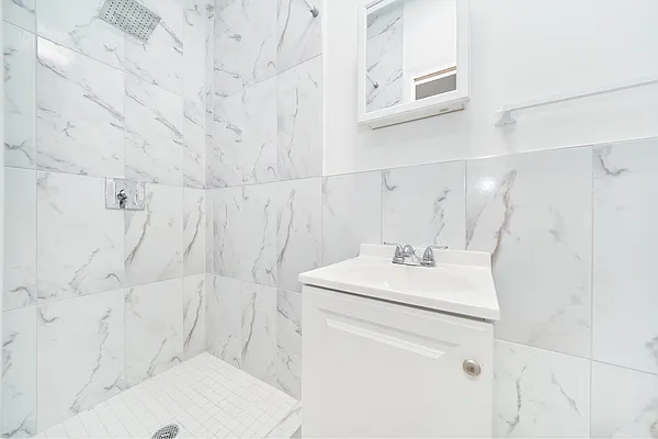 Rented by Living New York | media 3