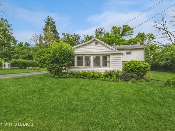 4240 Elm Rd, Gurnee, IL 60031