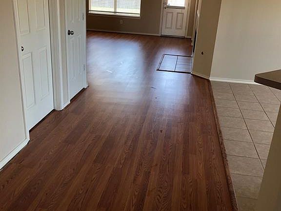 3rd image of 3211 Thebes Ct