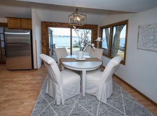 N27W27136 Woodland Dr, Pewaukee, WI 53072