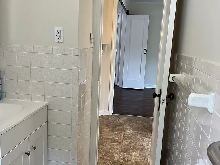 48 Spring Ln — Photo 28