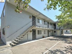 1212 12th St, Oakland, CA
