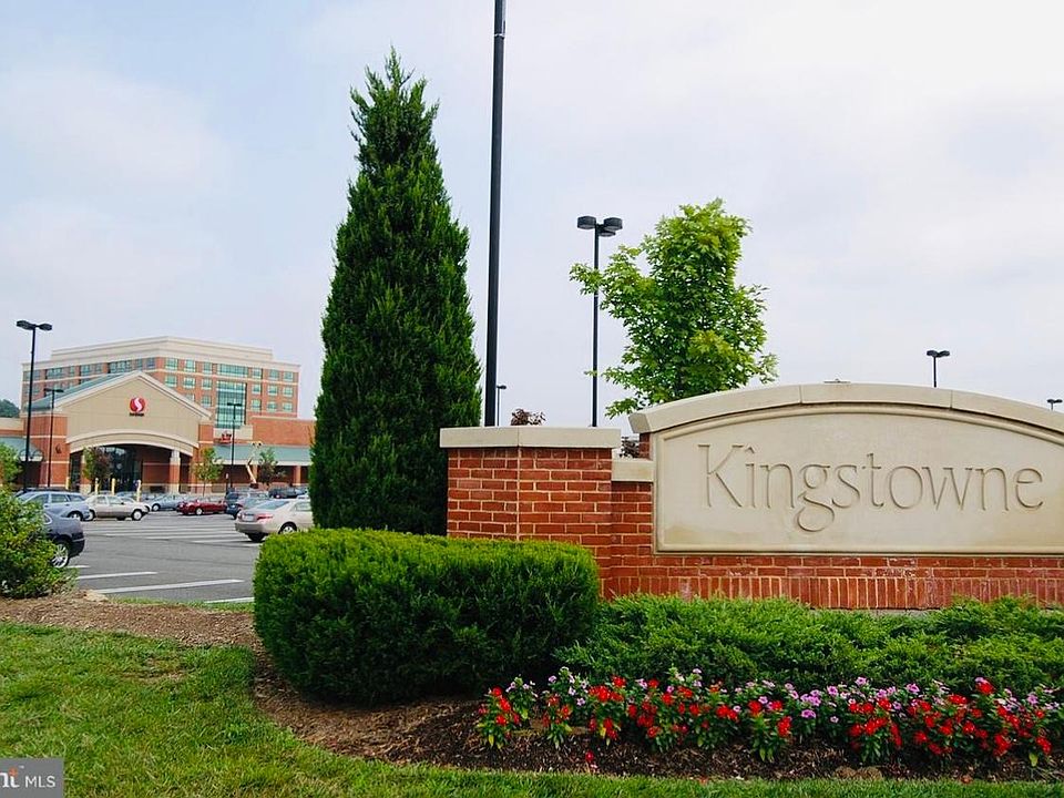 Mary Caroline Circle At Kingstown