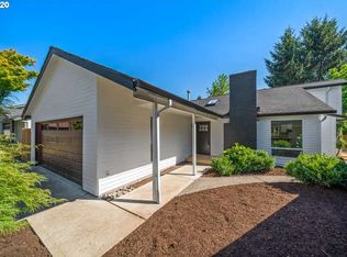 9370 SW Julia Pl, Tigard, OR 97224