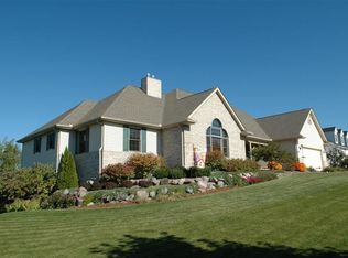 740 Shiloh Ct, Burlington, WI 53105