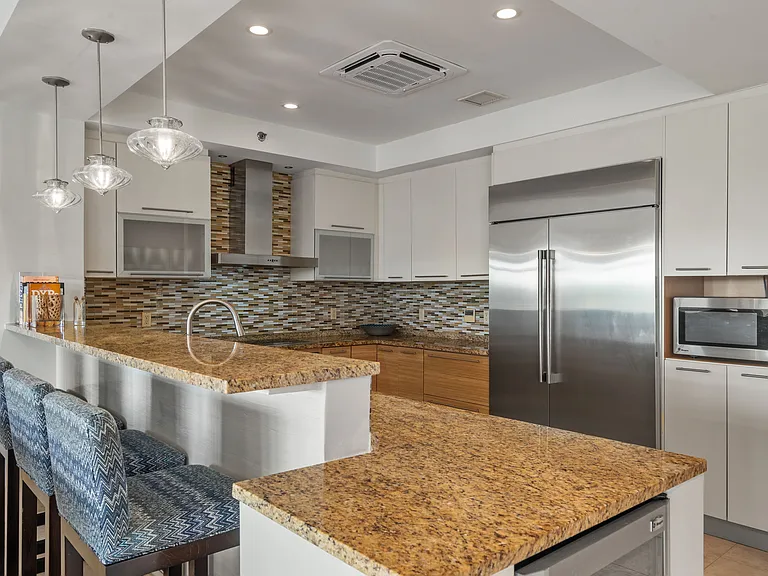 500 Plantation Dr #1-205 — Photo 10