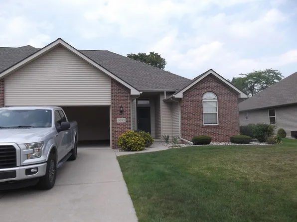 3093 Creekwood Cir, Bay City, MI 48706