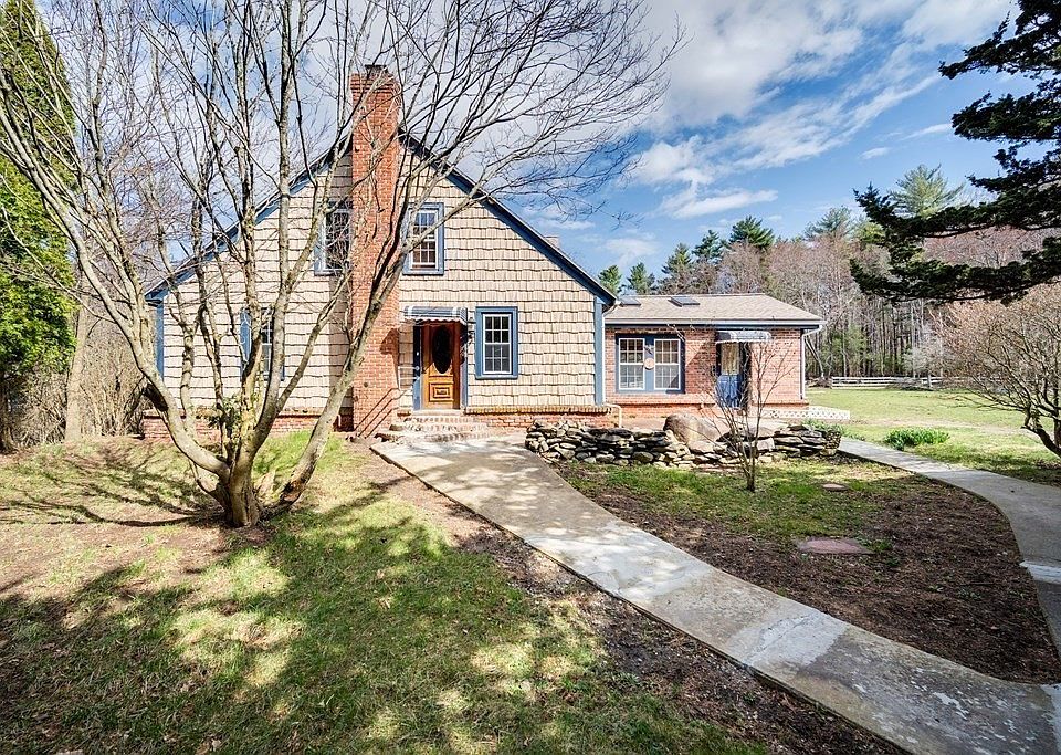25 Cummings Rd, Ware, MA 01082 Zillow