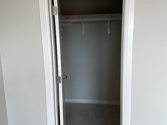 5th image of 2369 Grove Ln