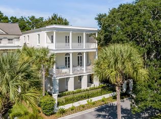 106 W Shipyard Rd, Mount Pleasant, SC 29464