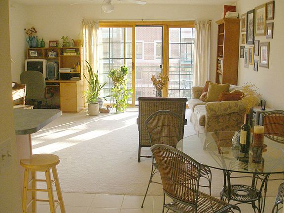 3rd image of 750 Pearson St APT 812