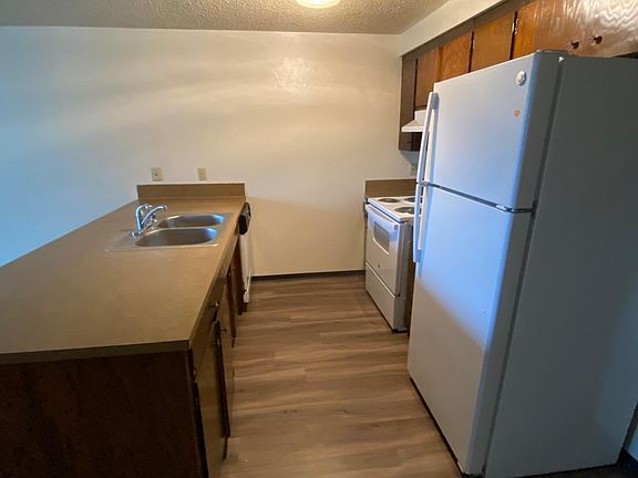 4th image of 1024 Prospect Ave NE #9