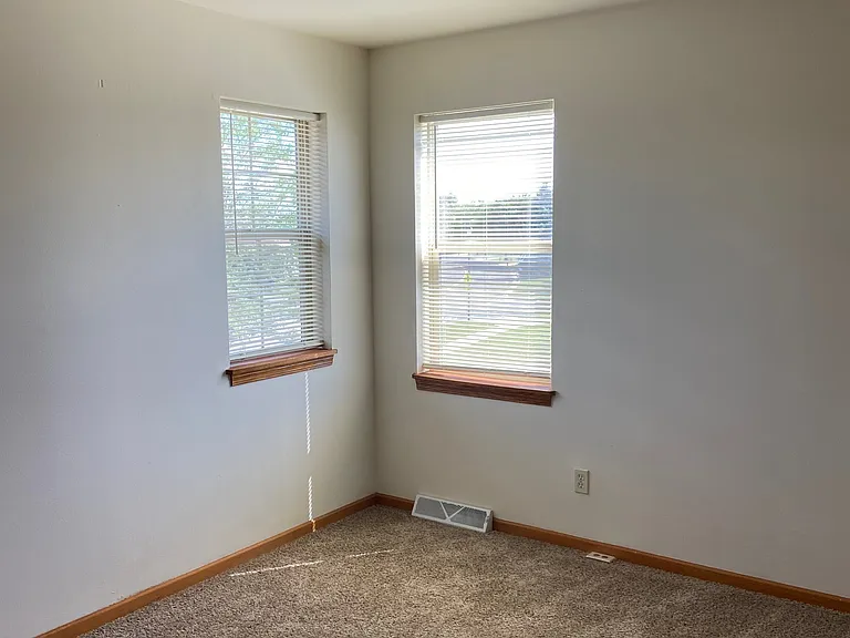514 N Westmount Dr #1 — Photo 28