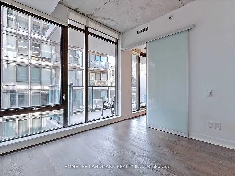461 Adelaide St W #437 — Photo 16