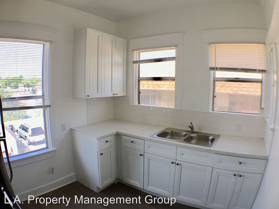 1st image of 1335 1/2 Valencia St
