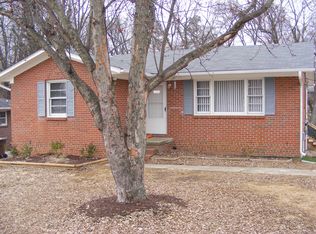 2006 Crestridge Rd, Greensboro, NC 27403