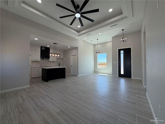 3rd image of 444 Sandy Rd
