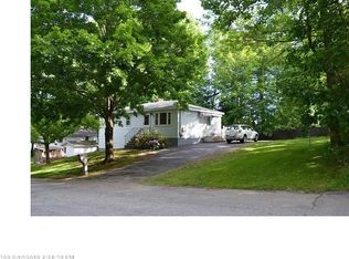 1 Ashmount St, Lewiston, ME 04240