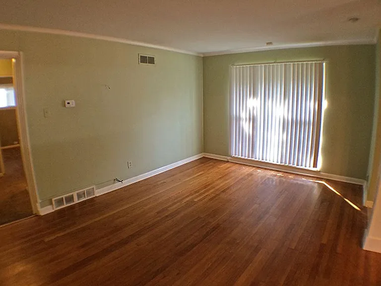 1142 Wilmore Rd — Photo 4