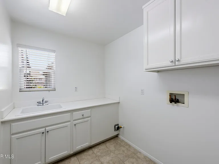 2946 Venezia Ln — Photo 28