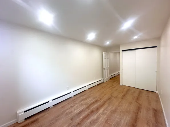 79-18 Astoria Boulevard image 14 of 19