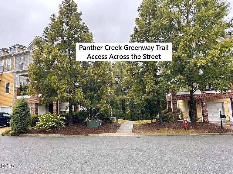 340 Kinellan Ln — Photo 20