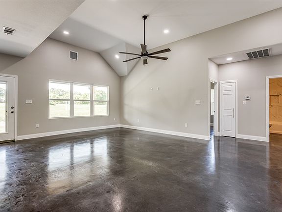 5th image of 2909 Blue Heron Cir