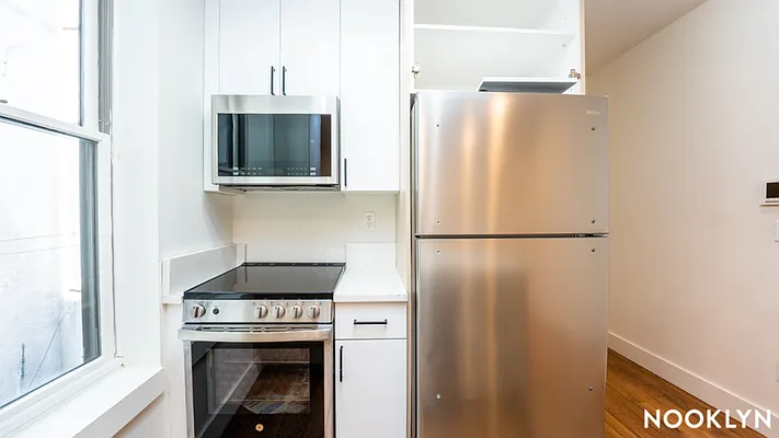 Rented by Nooklyn NYC LLC | media 6