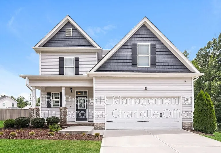 327 Silverleaf Dr — Photo 2