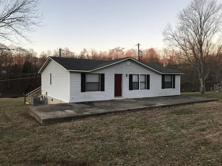 1286 Nance Rd — Photo 1