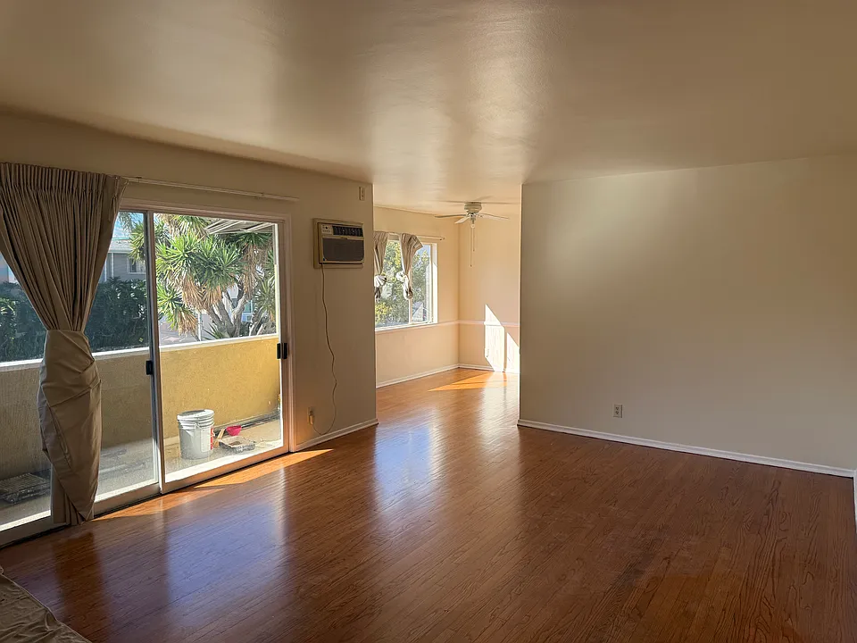1036 Holt Apartments