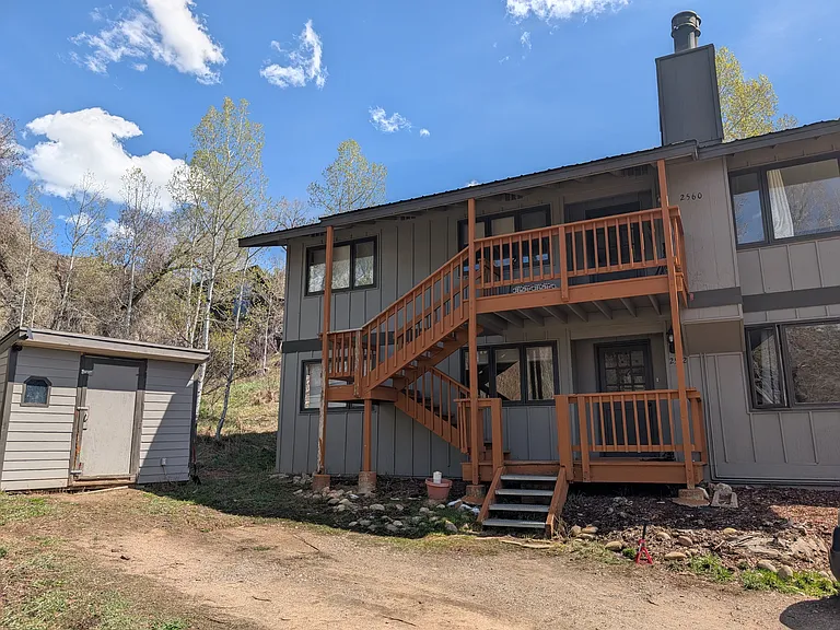 2562 Cortina Ln — Photo 24