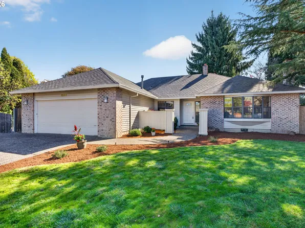 1244 NE 56th Ct, Hillsboro, OR 97124