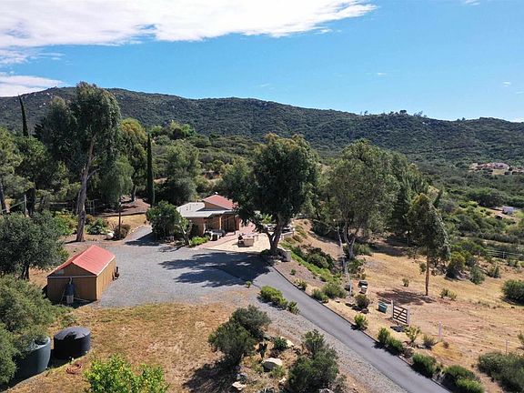 3rd image of 17089 Lawson Valley Rd