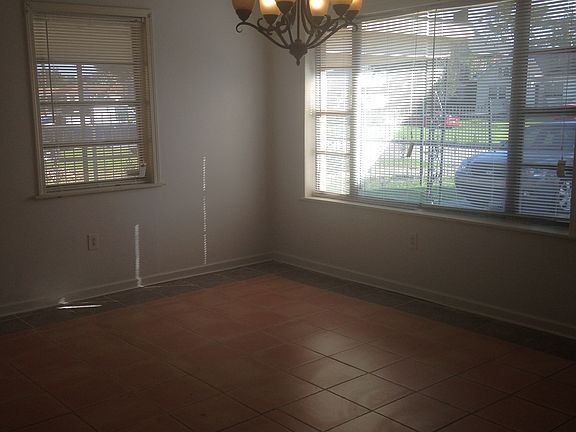 2nd image of 5418 Vermillion Blvd