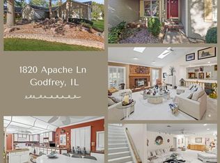 1820 Apache Ln, Godfrey, IL 62035