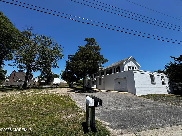 1712 Bay Ave #B — Photo 11