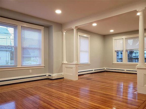 4th image of 313-315 New York Ave