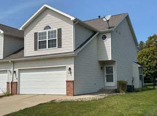 610 Wildberry Dr, Normal, IL 61761