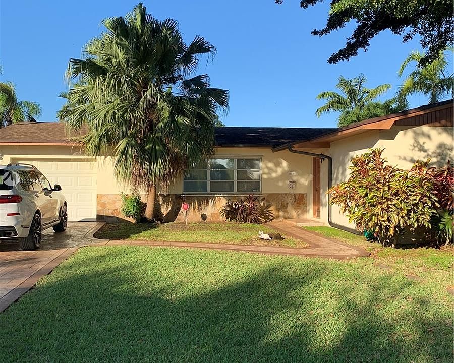 1st image of 18810 SW 91st Ave #18810