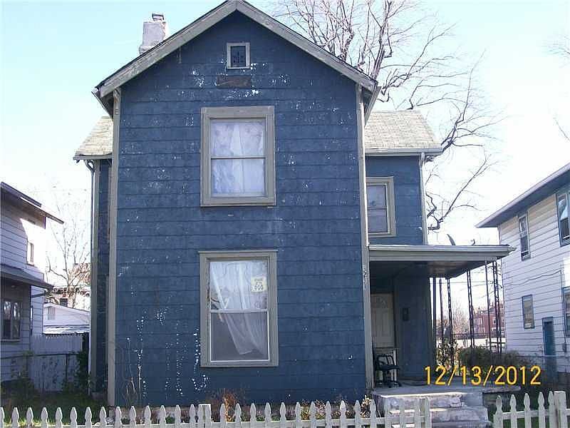 1st image of 3231 N Kenwood Ave