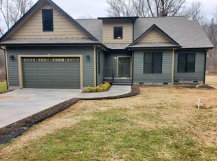 21 Mayfair Dr, Candler, NC 28715