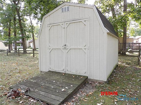 4th image of 1870 Sherwood Dr