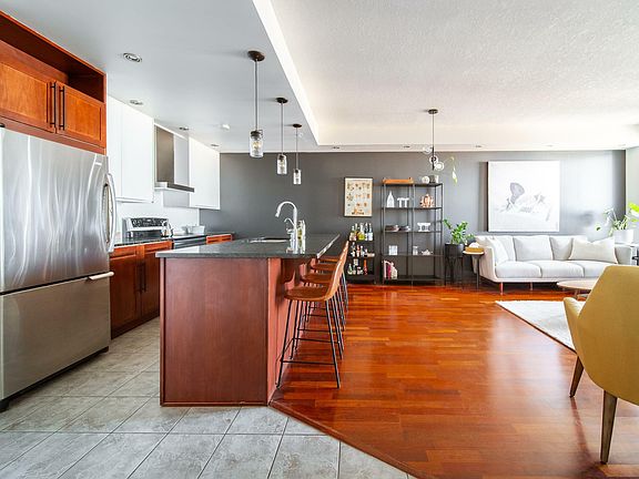 4th image of 9939 109th St NW #1706