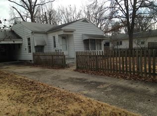 905 S Johnson Ave, Carbondale, IL 62901