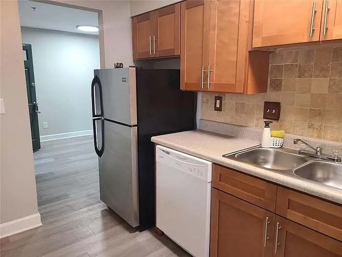 3117 Colonial Way — Photo 2
