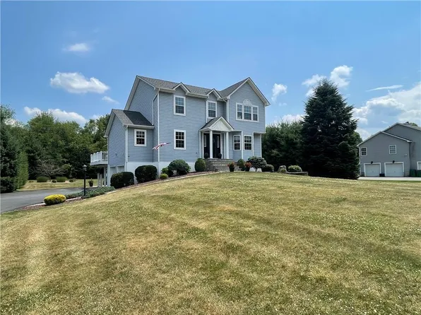 23 Secor Lane, Hopewell Junction, NY 12533