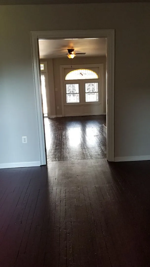 Beautiful four bedroom in prime West Philadelphia location — Photo 4