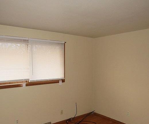 3rd image of 11807 W Diane Dr