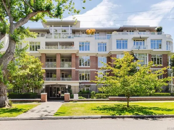 999 Burdett Ave #214, Victoria, BC V8V 3G7